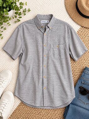 Old Navy Men’s Medium Gray White Stripe Short Sleeve Button Down Shirt